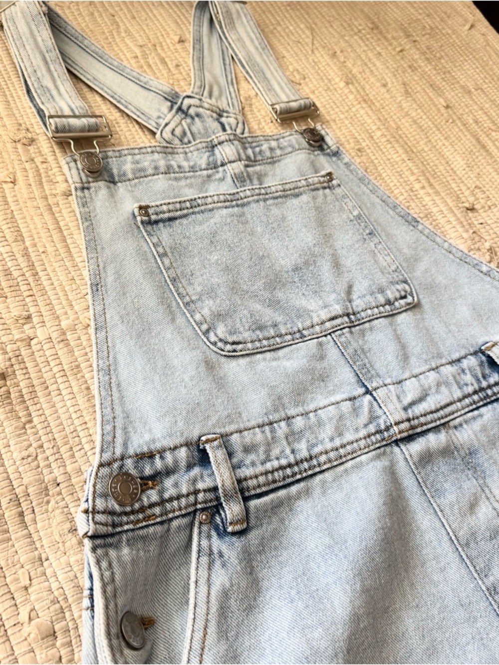 Refuge Denim Distressed Overall Shorts Light Wash Y2K Festival Bib L - Picture 8 of 14